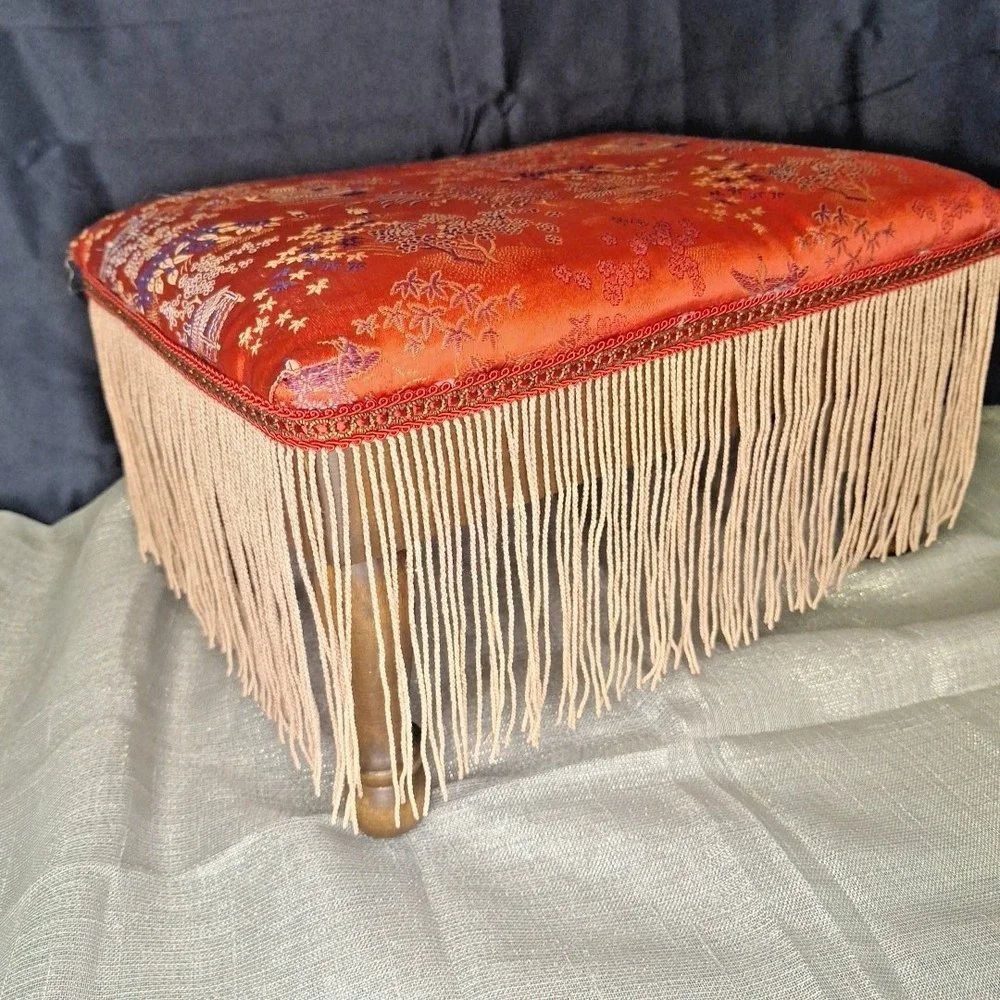 VTG Japanese Baroque‎ Red Long Fringe Upholstered Wood Footstool 14.5x10.5x8.5